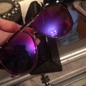 Used great condition Gucci sunglasses